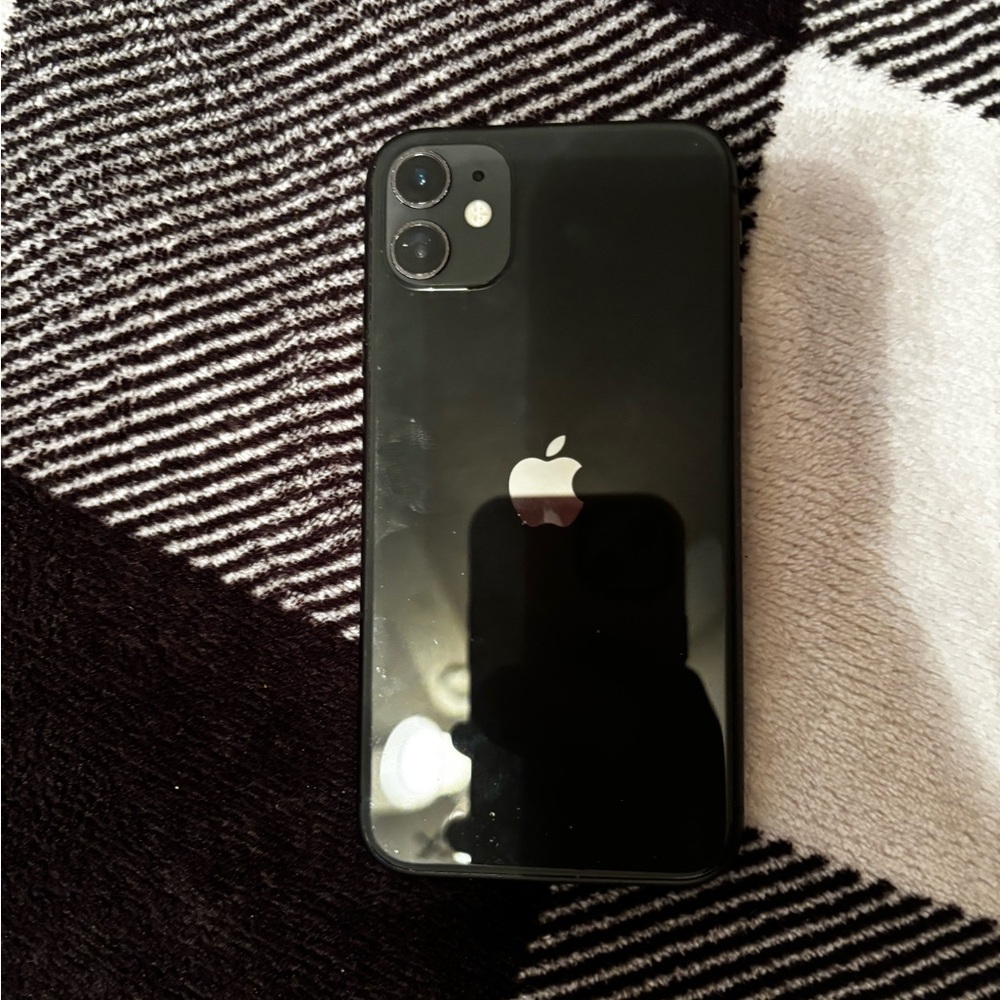 Apple IPhone 11 - Black